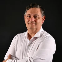 sinergias_club_internacional_pablo_mugshot